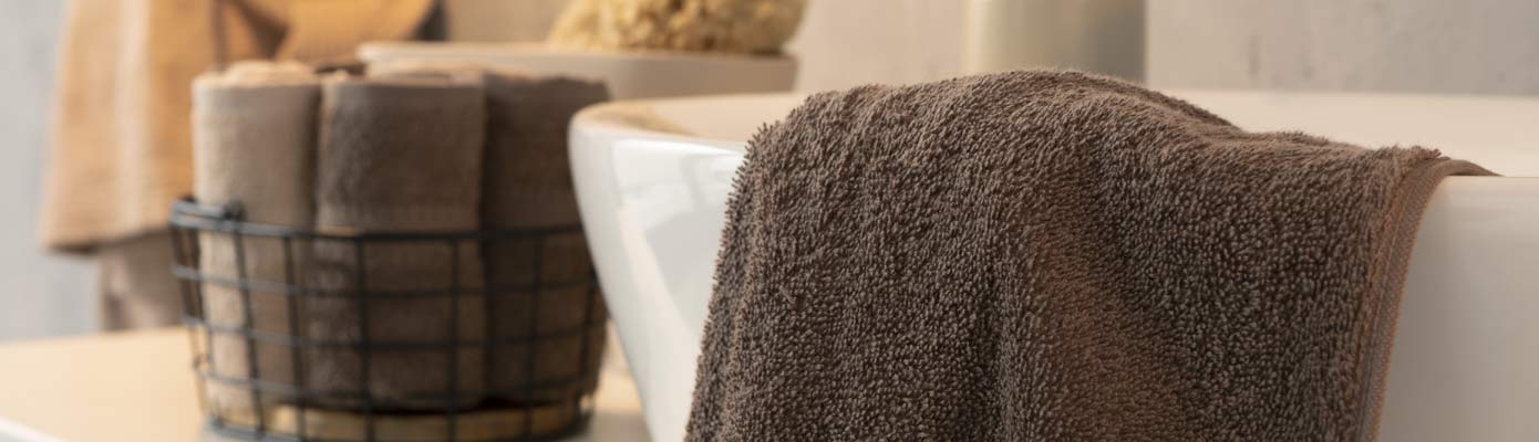 Handtücher Handtücher auf Waschbecken